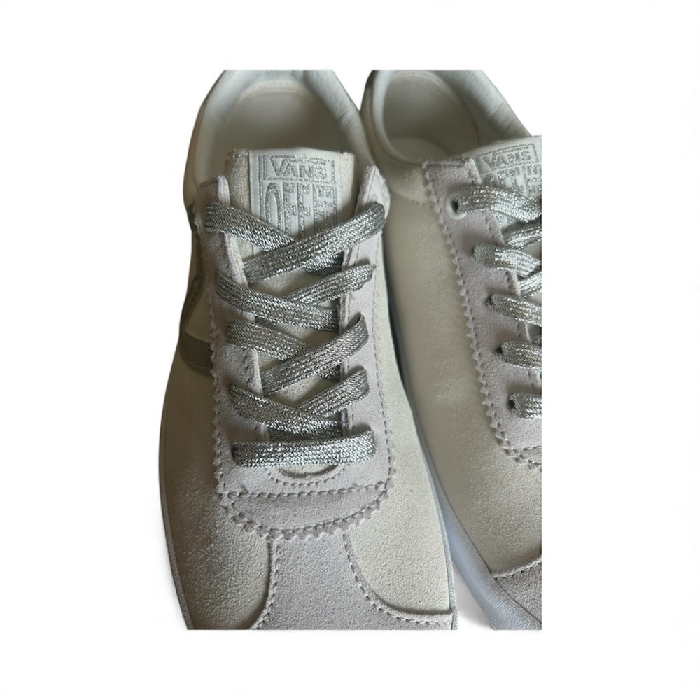Vans women’s white and silver suede low top sneakers size 10.5 in NWT​​ - Picture 4 of 8